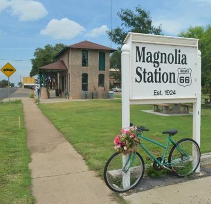 Magnolia Gas Station 1