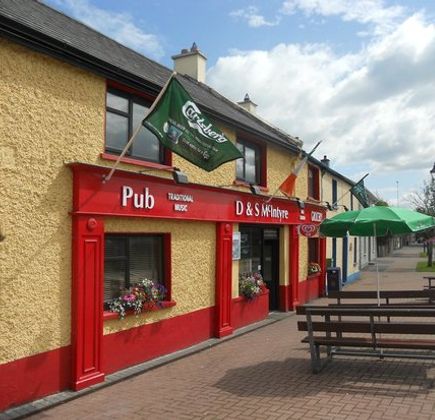 McIntyre's Pub 1