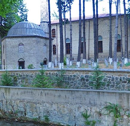 Aksemsettin Turbesi 1