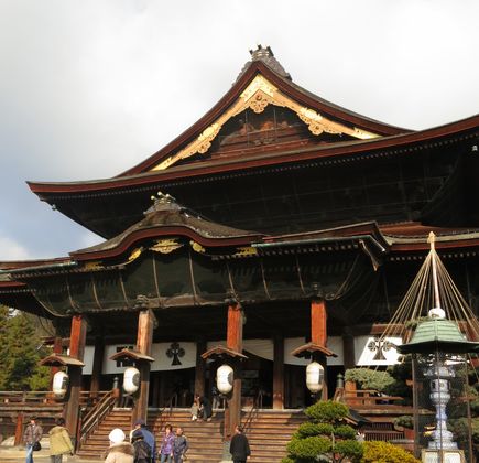Zenko-ji Temple 1