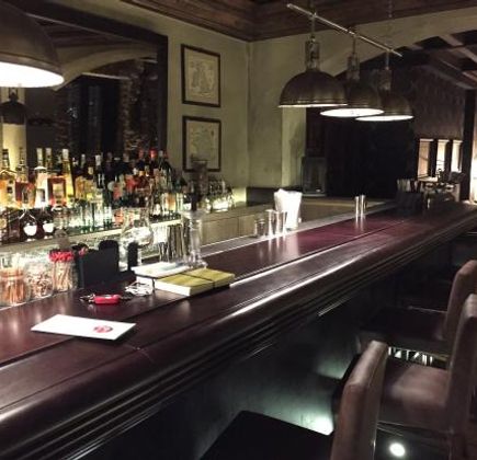 DIVE Cocktail House 1