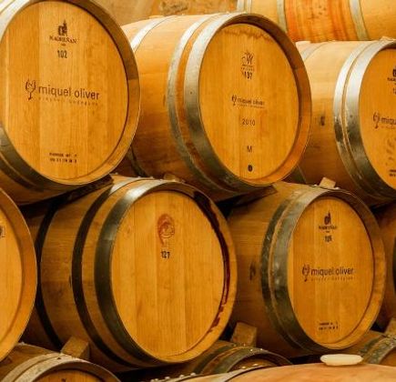 Bodegas Miquel Oliver 1