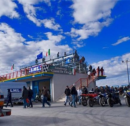 Autodromo Nazionale Gianni De Luca 1