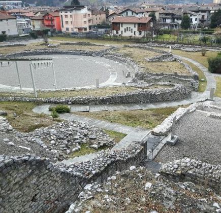Parco Archeologico del Teatro e dell'Anfiteatro 1