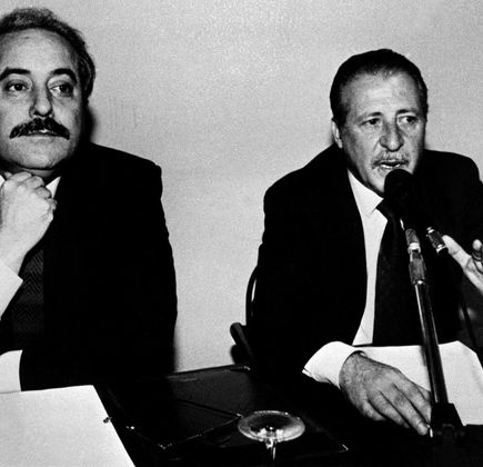 Piazza Paolo Borsellino e Falcone 1