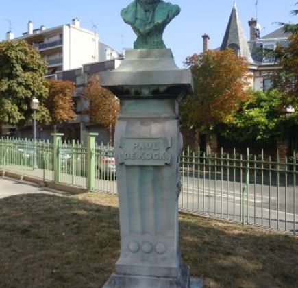 Le Garde-Chasse, Théâtre et Cinéma 1