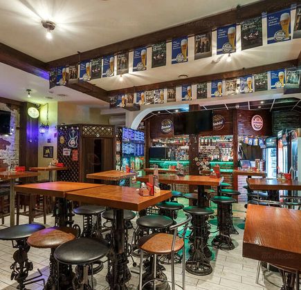 The Boulevard Pub Bar 1