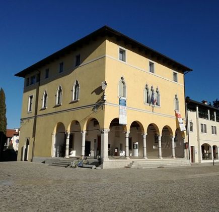 Corso Roma, le Torri, i Portici, i Palazzi 1