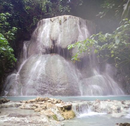 Aguinid Falls 1
