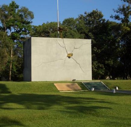Kilinochchi War Memorial 1