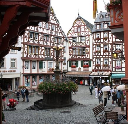 Mittelalterlicher Marktplatz 1