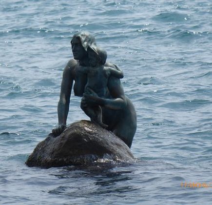 Sculpture Mermaid 1