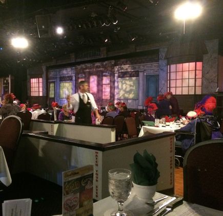 Show Palace Dinner Theater 1