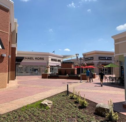 The Outlet Shoppes at Atlanta 1