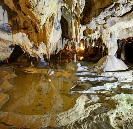 Grottes de Thouzon 1