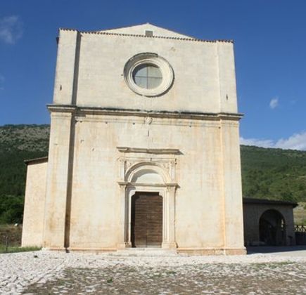 Chiesa di Santa Maria Dei Cintorelli, Caporciano 1