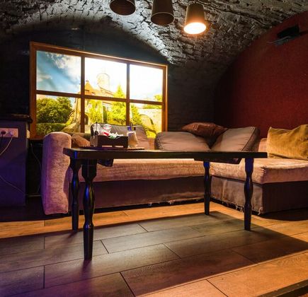 Bizarre - Biz Lounge Bar 1