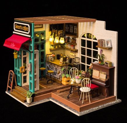 Bob's Hobby & Collector's Shop 1