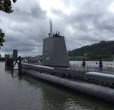 USS Requin 1