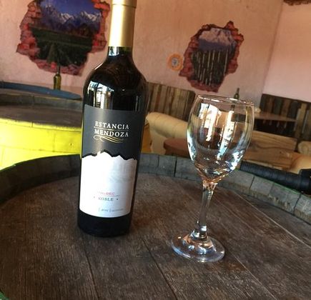 Vinoteca "La Botella" Wine Bar 1