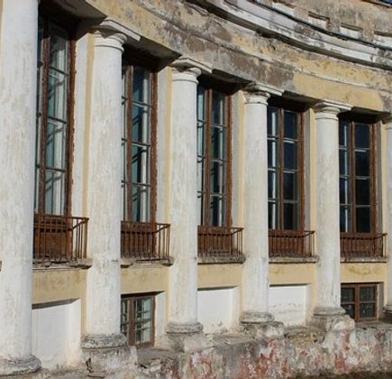 Volovich Palace & Park Ensemble 1