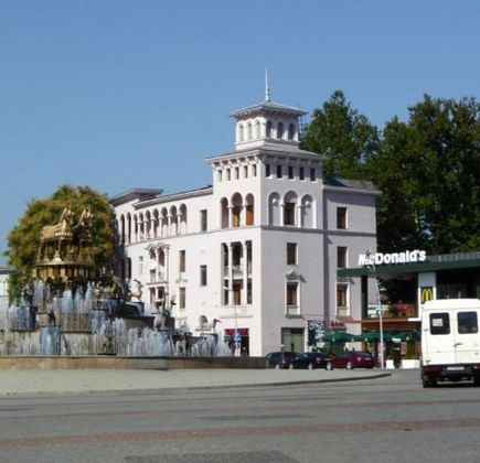 David Agmashenebeli Square 1