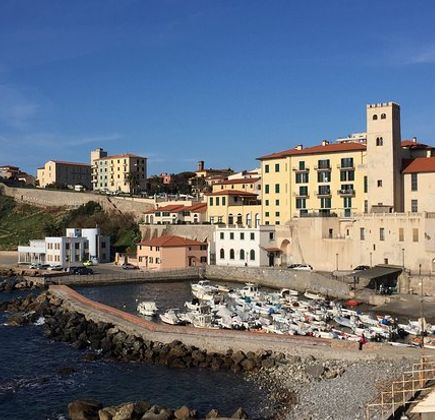 Piazza Bovio Piombino Livorno 1