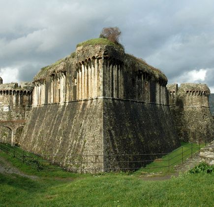 Fortezza di Sarzanello 1