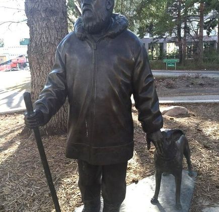 Farley Mowat Statue 1