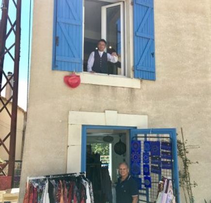 SHOW ROOM 16 Paraza 1