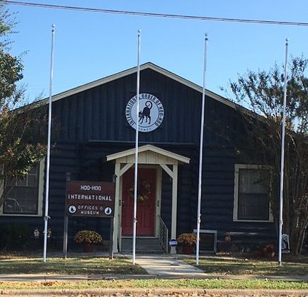 Hoo - Hoo Museum 1