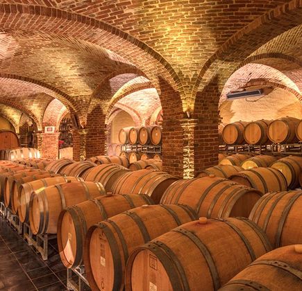 Hoermayer Wine and Tavern 1