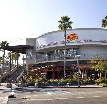 Del Amo Fashion Center 1