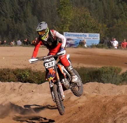 Terrain moto cross Amavis 1
