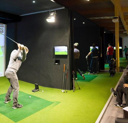 Golf Indoor Broye 1