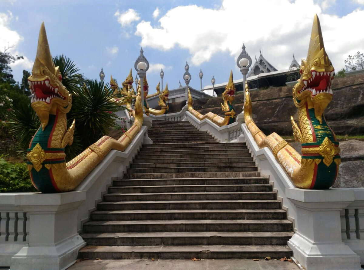 Wat Kaew Ko Wararam