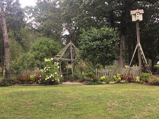 Peconic River Herb Farm