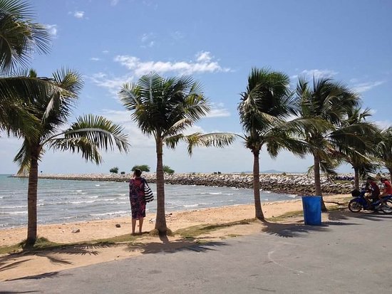 Ban Amphur Beach