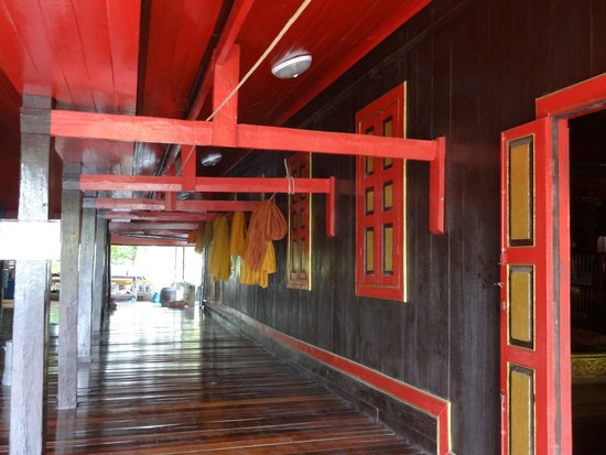 Wat Si Rong Mueang