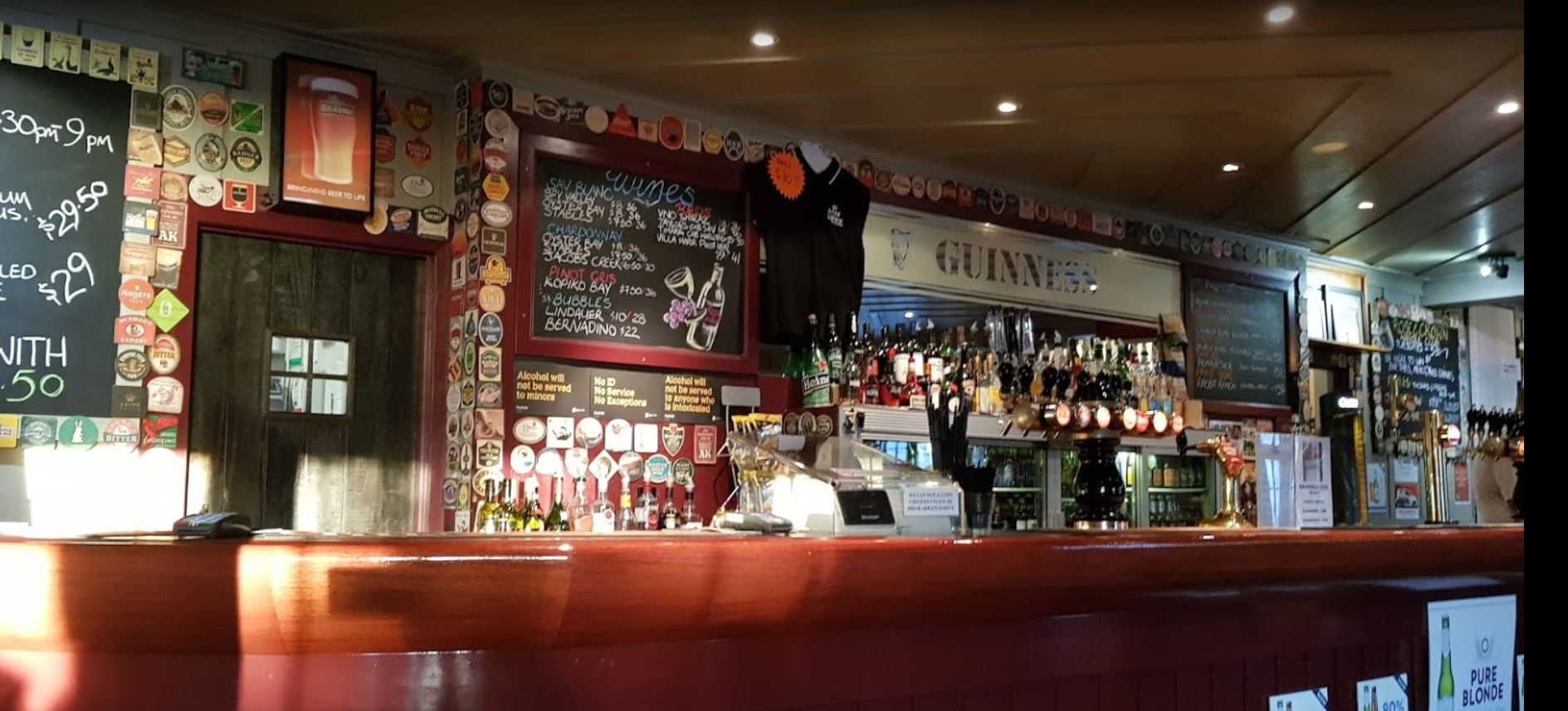 Rose & Crown Bar
