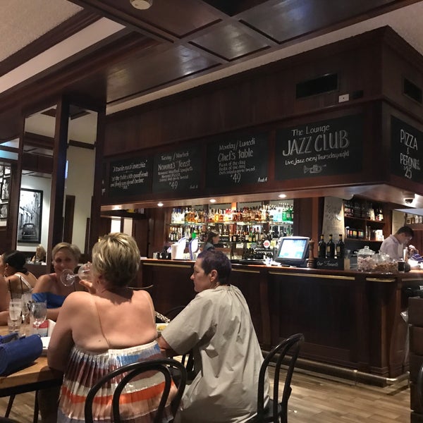 The Sandgate Lounge & Bar