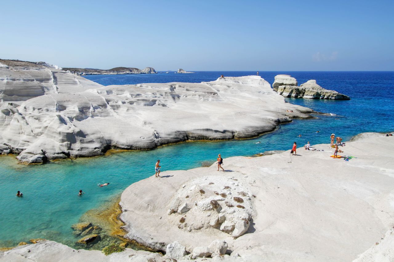 Sarakiniko Beach