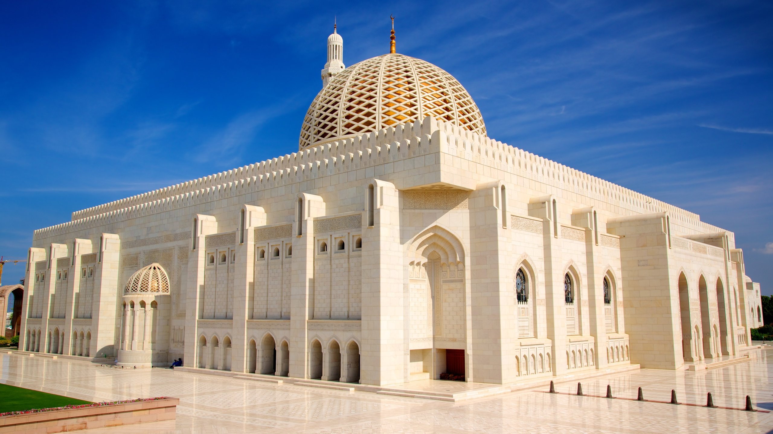 Sultan Qaboos Grand Mosque