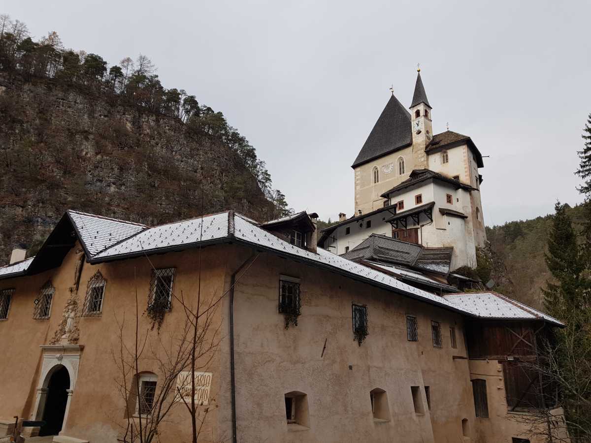 Santuario di San Romedio, Coredo