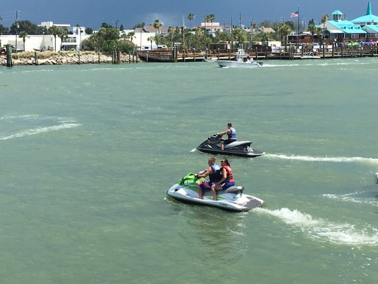Jacks at John's Pass Waverunner and Boat Rental
